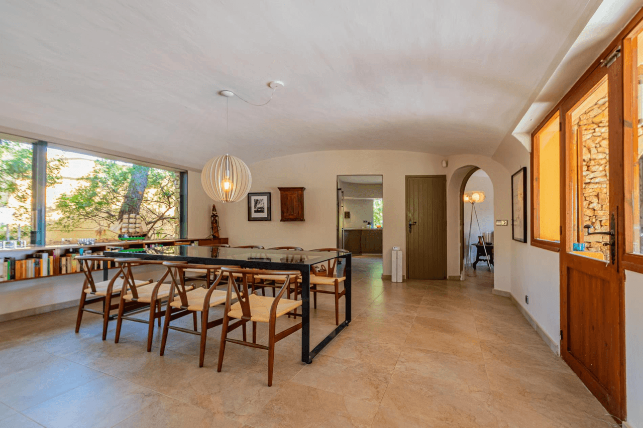 Chalet for sale with 3 bedrooms in Peña Roja, Valencia.