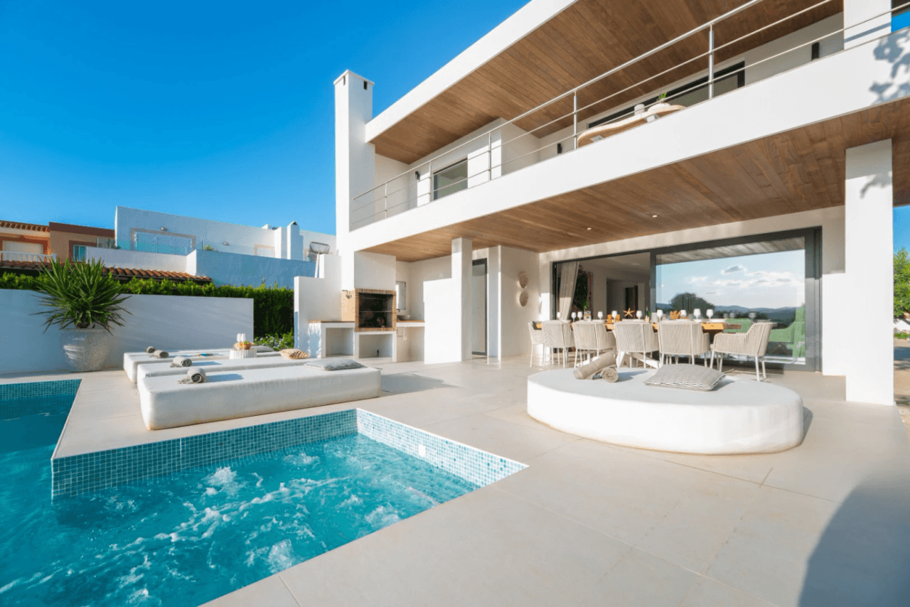 Luxury 5 bedroom villa with tourist license in Can Ramon