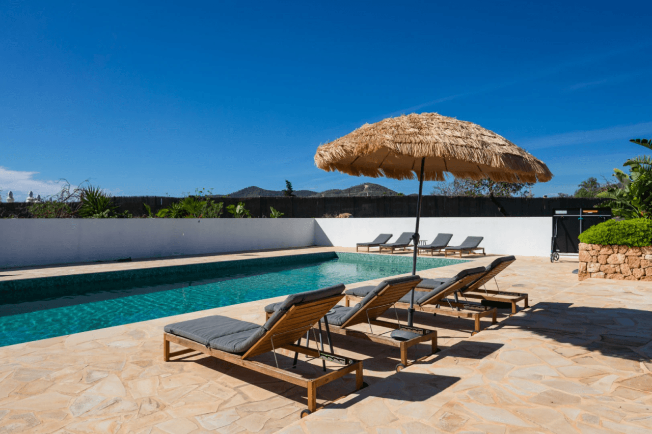 Charming bohemian villa with a guest house in the heart of Sant Jordi
