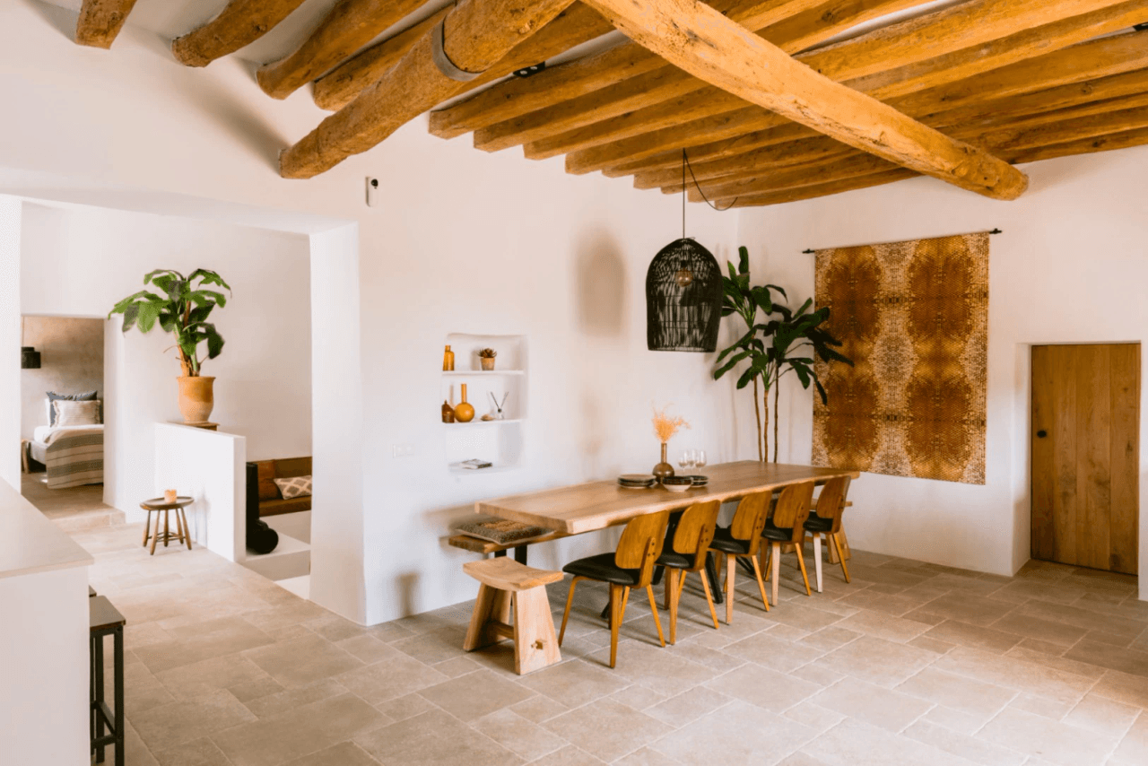 Charming bohemian villa with a guest house in the heart of Sant Jordi