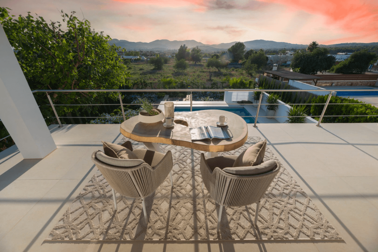Luxury 5 bedroom villa with tourist license in Can Ramon