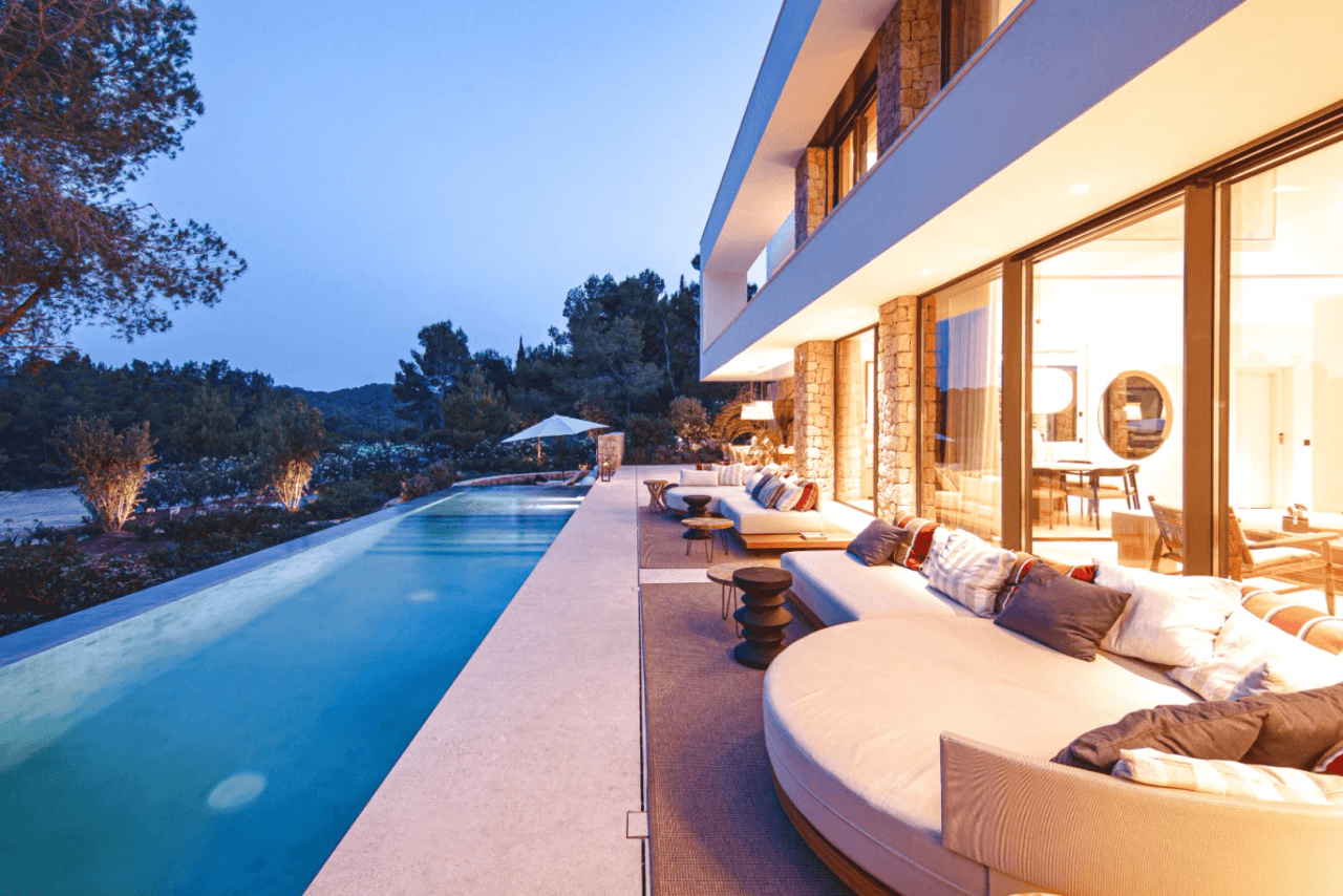 Brand new villa for sale in Roca Lisa
