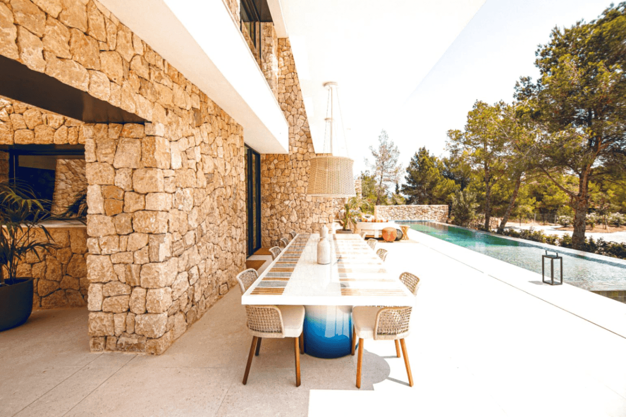 Brand new villa for sale in Roca Lisa