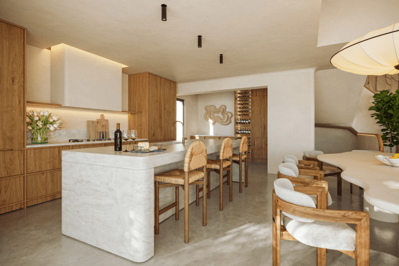Sofisticated Luxury Living in the heart of Roca Lisa